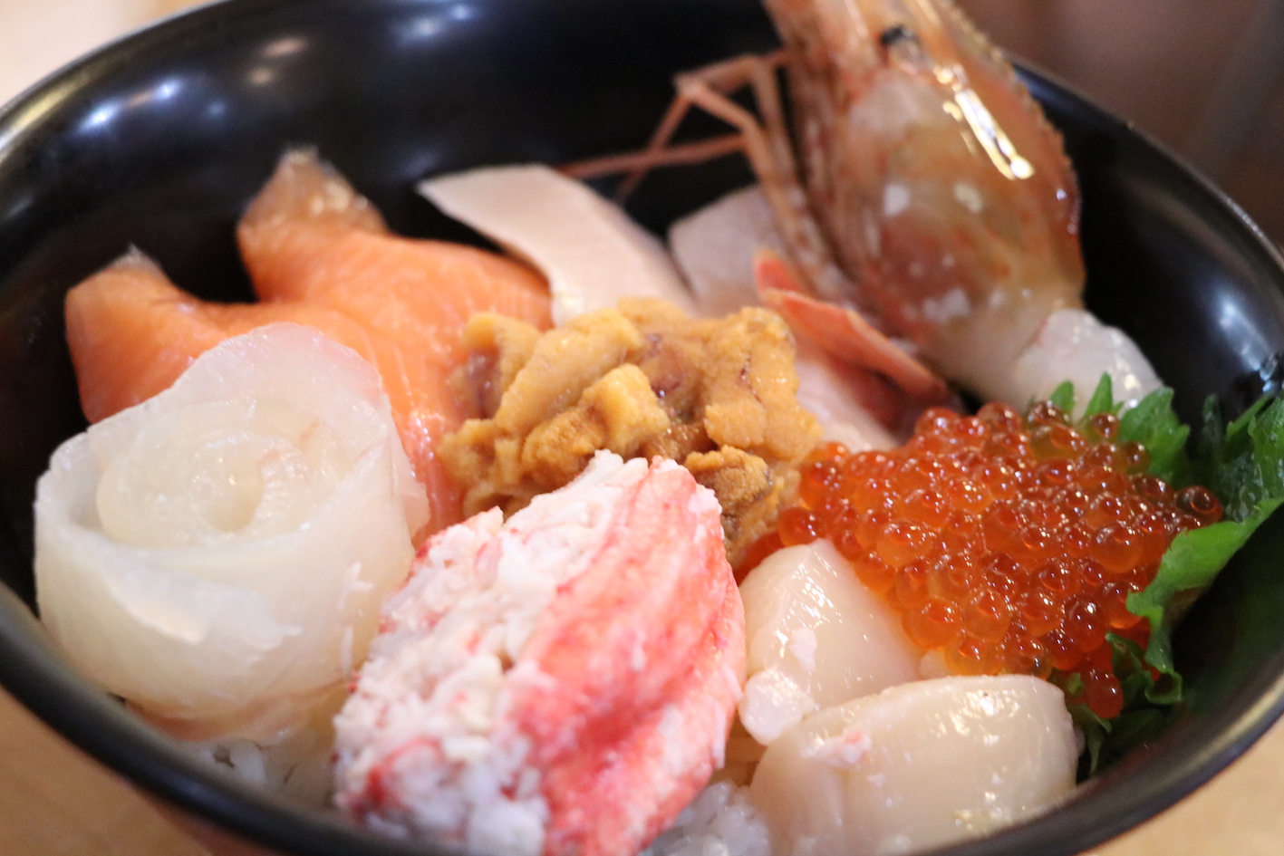 羅臼海鮮丼づくり