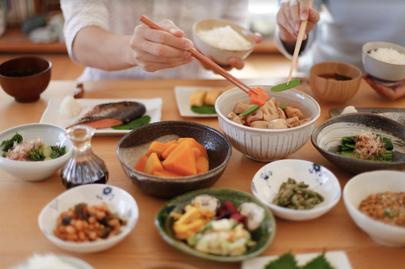 私たちの食料生産による生物多様性への影響は？このプログラムを通じて繋がりを知り、改善策を考えます