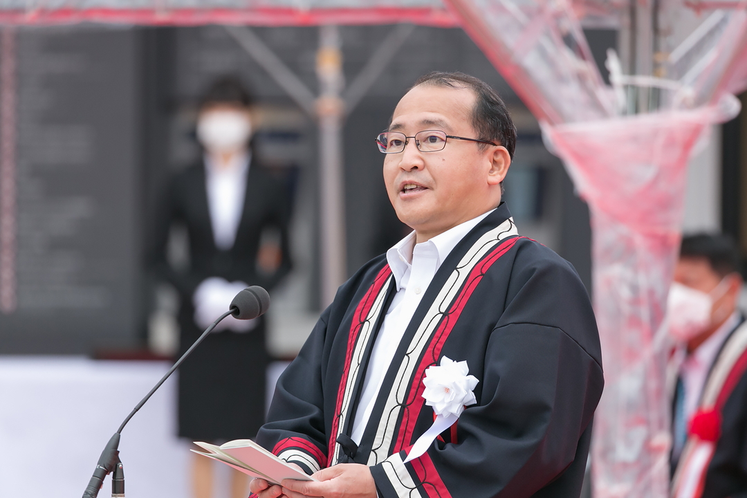 刀禰 俊哉様